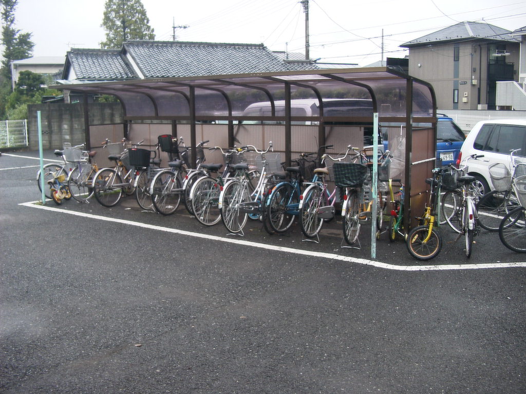 Other common areas. Bike parking Allowed Pay