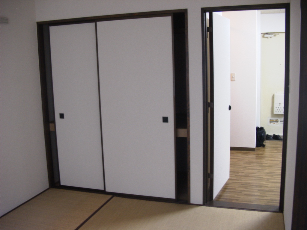 Other room space. Japanese-style room 6 tatami