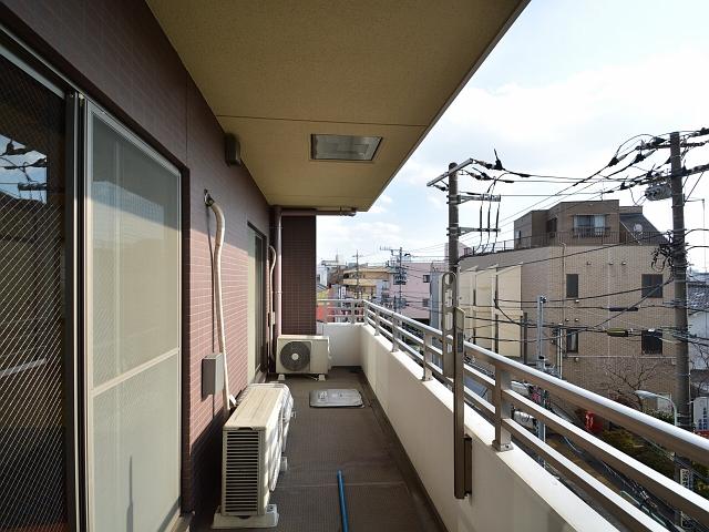 Balcony. Rekushio Nerima Takanodai balcony