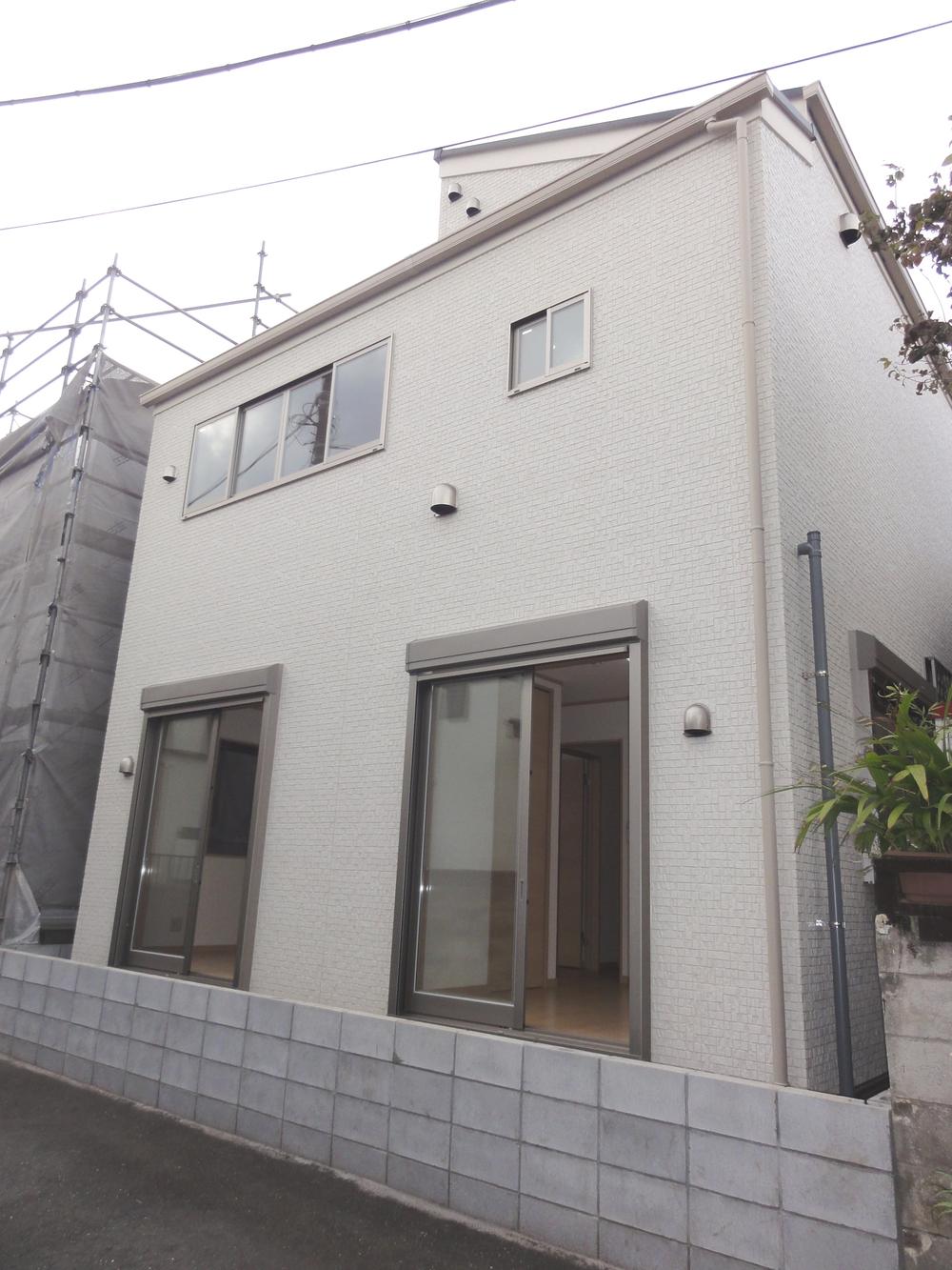 Local appearance photo