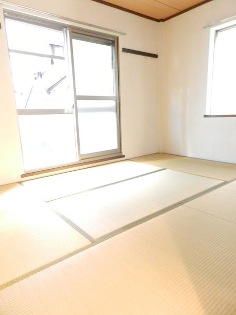 Living and room. This room of the Japanese-style room of calm atmosphere