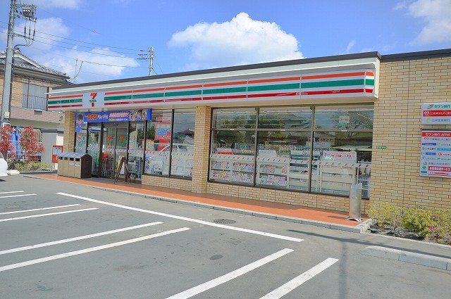 Convenience store. Seven-Eleven Nerima Shimoshakujii 3-chome up (convenience store) 504m