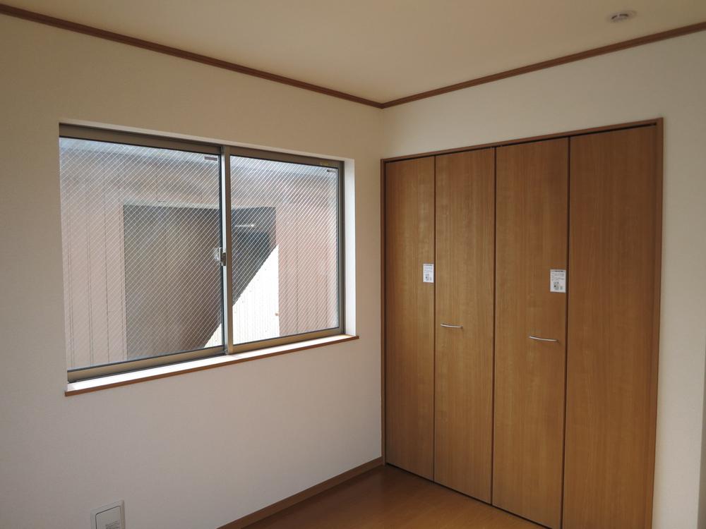 Non-living room. Indoor (10 May 2013) Shooting