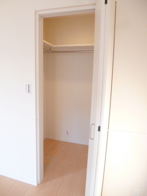 Living and room. Storage is plenty of walk-in closet 1.3 Pledge