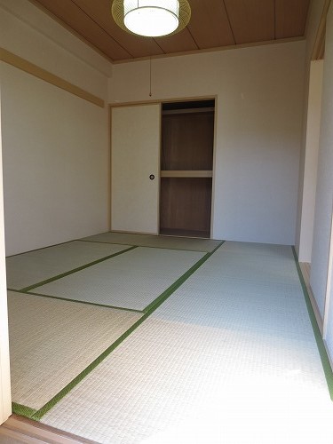 Other room space. 6 Pledge healing space Japanese-style room