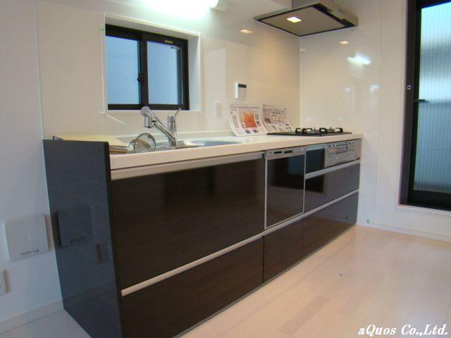 Same specifications photo (kitchen). Same specifications