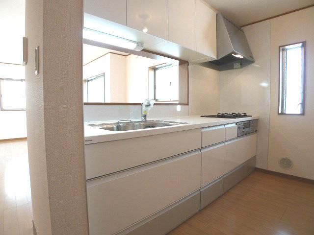 Same specifications photo (kitchen). Counter kitchen (complete construction cases)