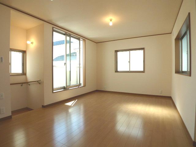 Same specifications photos (living). Living room (complete construction cases)