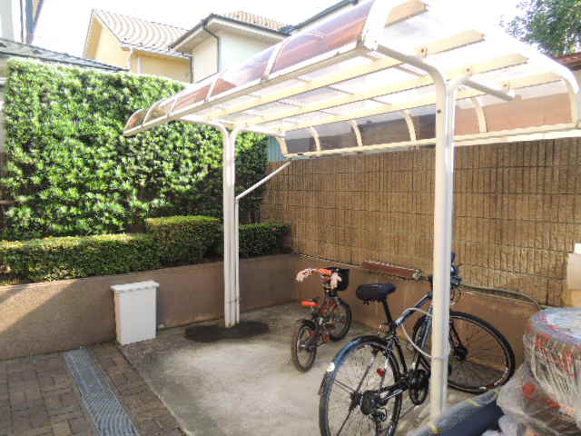 Other common areas. Bicycle-parking space