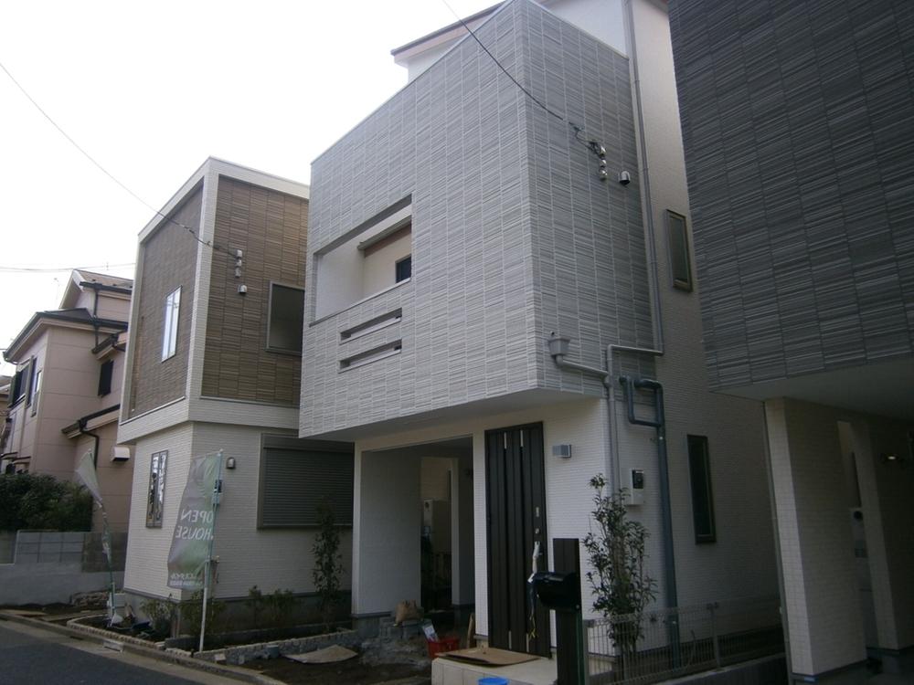 Local appearance photo. C Building Local (11 May 2013) Shooting