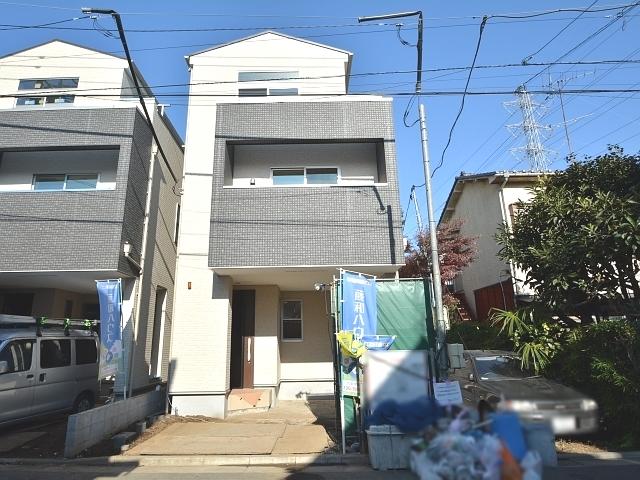 Local appearance photo. Nerima Sekimachihigashi 1-chome Building 2 appearance 2013 / 12 / 6 shooting