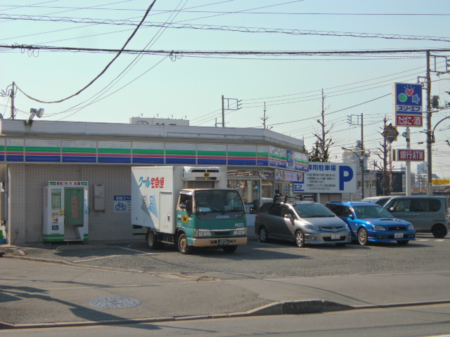 Convenience store. Three F Nerima Tanihara store up (convenience store) 167m