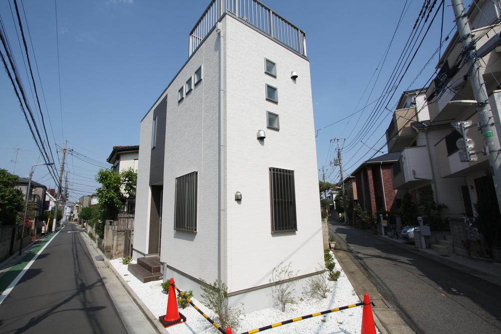 Local appearance photo