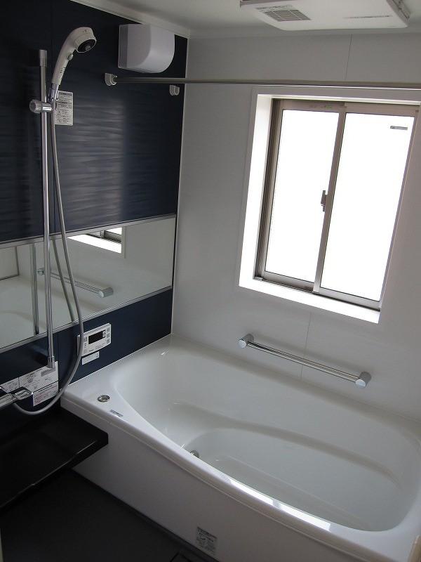 Same specifications photo (bathroom)