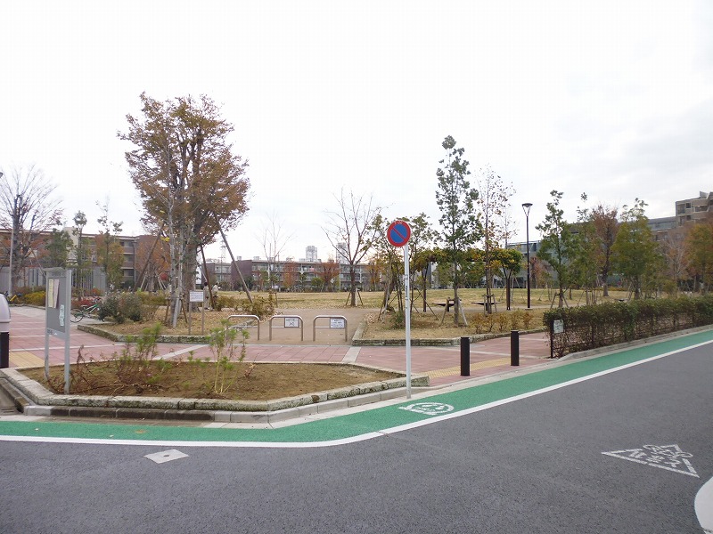 park. 702m until Nakamura green space (park)