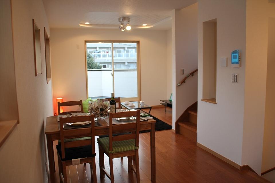 Same specifications photos (living). Same specifications