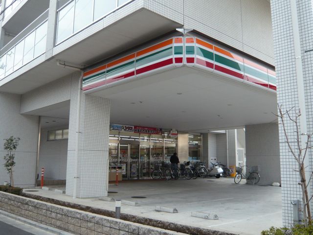 Convenience store. 360m to Seven-Eleven (convenience store)