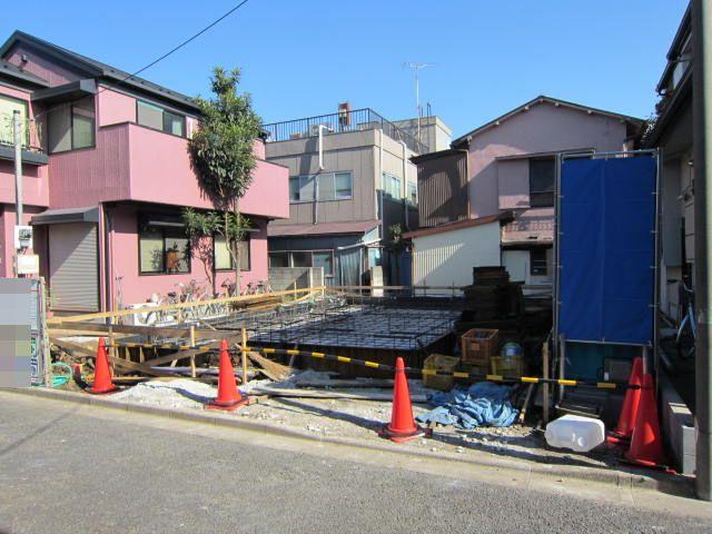 Local appearance photo. Local (11 May 2013) Shooting