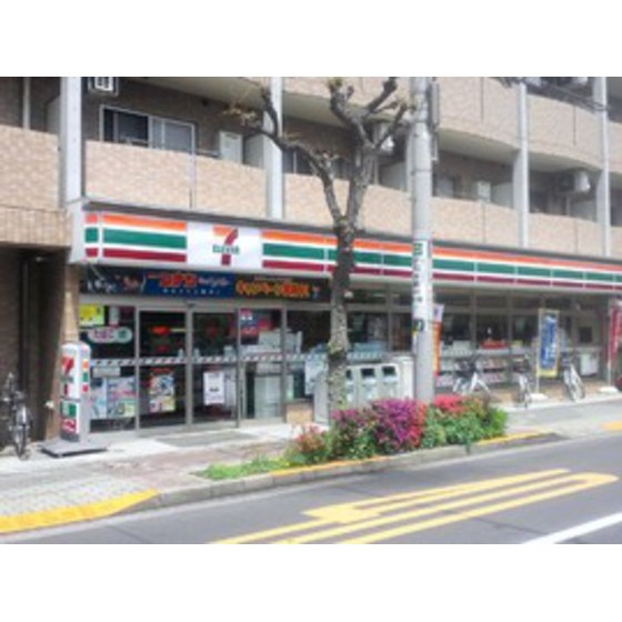 Convenience store. 249m to Family Mart (convenience store)
