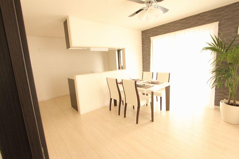 Living. Shakujii Park New construction