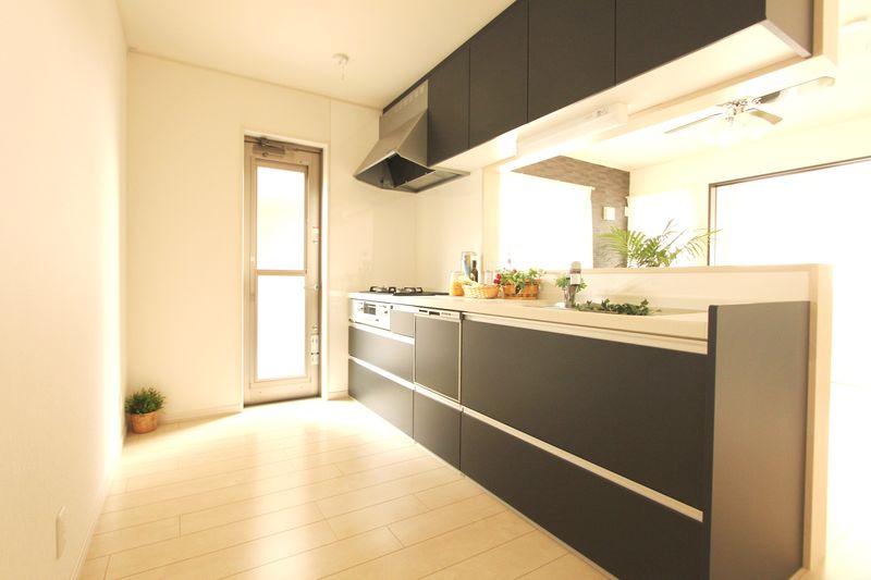 Kitchen. Shakujii Park New construction