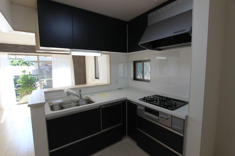 Kitchen. Shakujii Park New construction