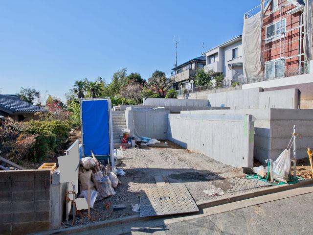 Local appearance photo. Local (11 May 2013) Shooting