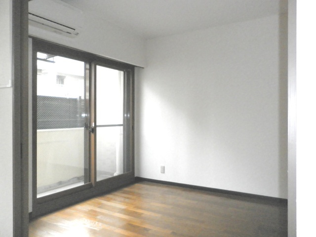 Living and room. South-facing room (^_^) /