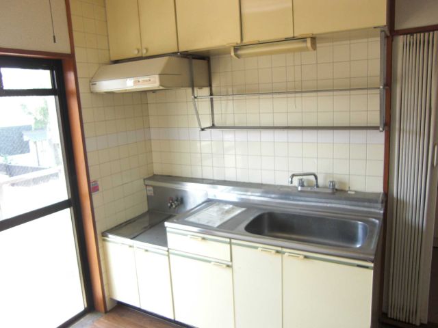 Kitchen. Gasukitchin can be installed