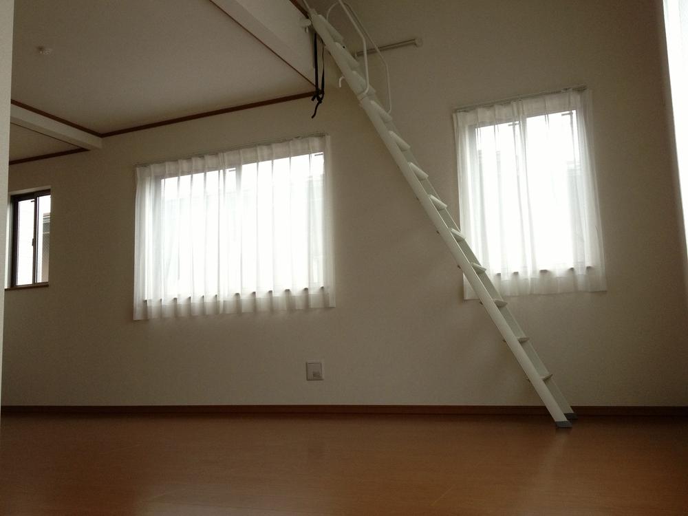 Living. Indoor (12 May 2013) Shooting