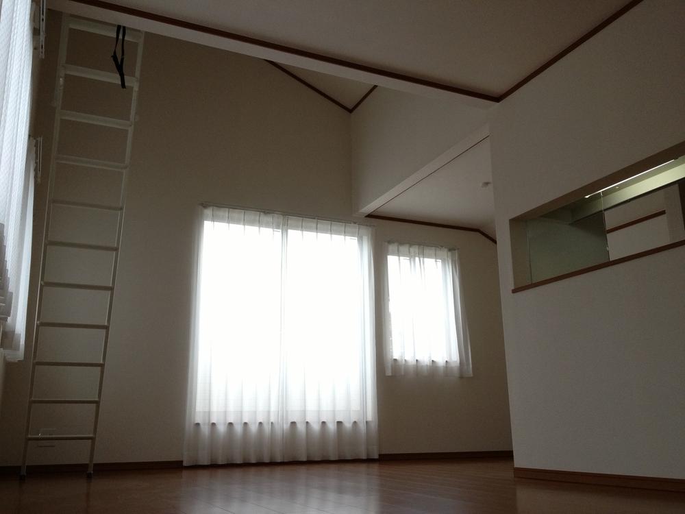 Living. Indoor (12 May 2013) Shooting