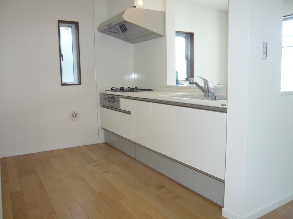 Kitchen. 1 Building room (October 28, 2013) Shooting