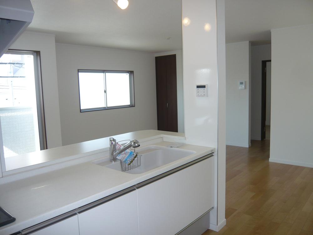 Living. 1 Building room (October 28, 2013) Shooting