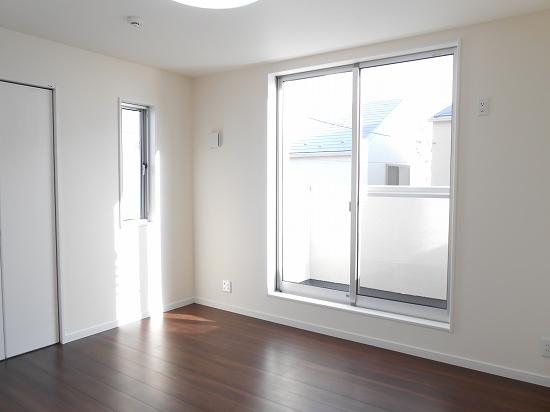 Same specifications photos (Other introspection). Same specifications