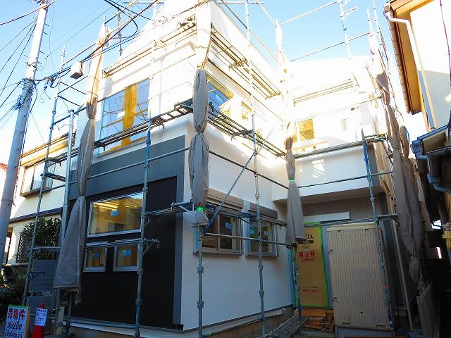 Local appearance photo. Local shooting