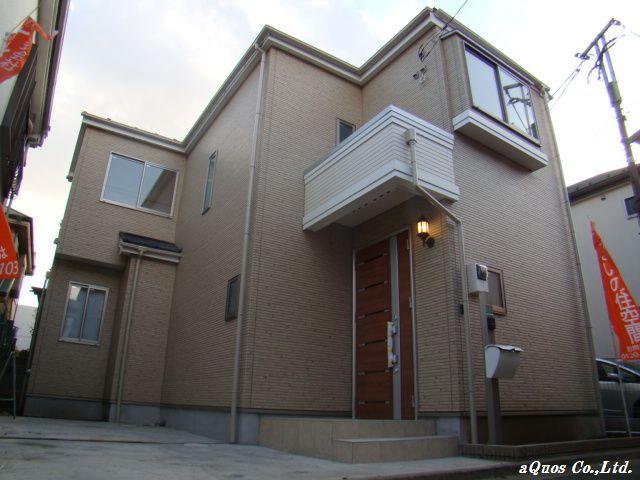 Local appearance photo. Local (11 May 2013) Shooting