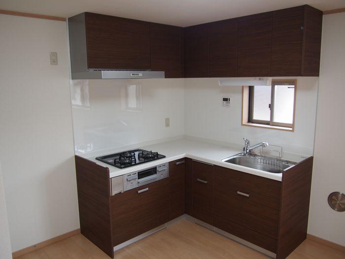 Kitchen. Indoor (10 May 2013) Shooting