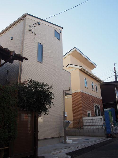 Local appearance photo. Local (12 May 2013) Shooting