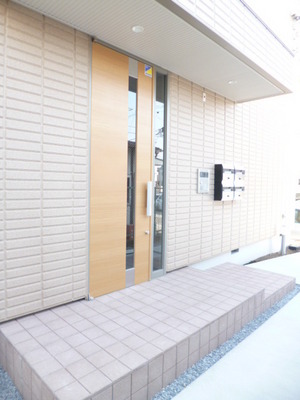 Entrance. Newly built property in a quiet residential area along the Shakujii