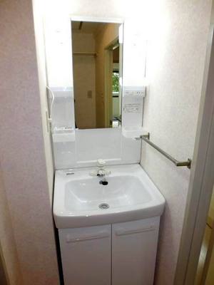Washroom. Vanity exchange already in new