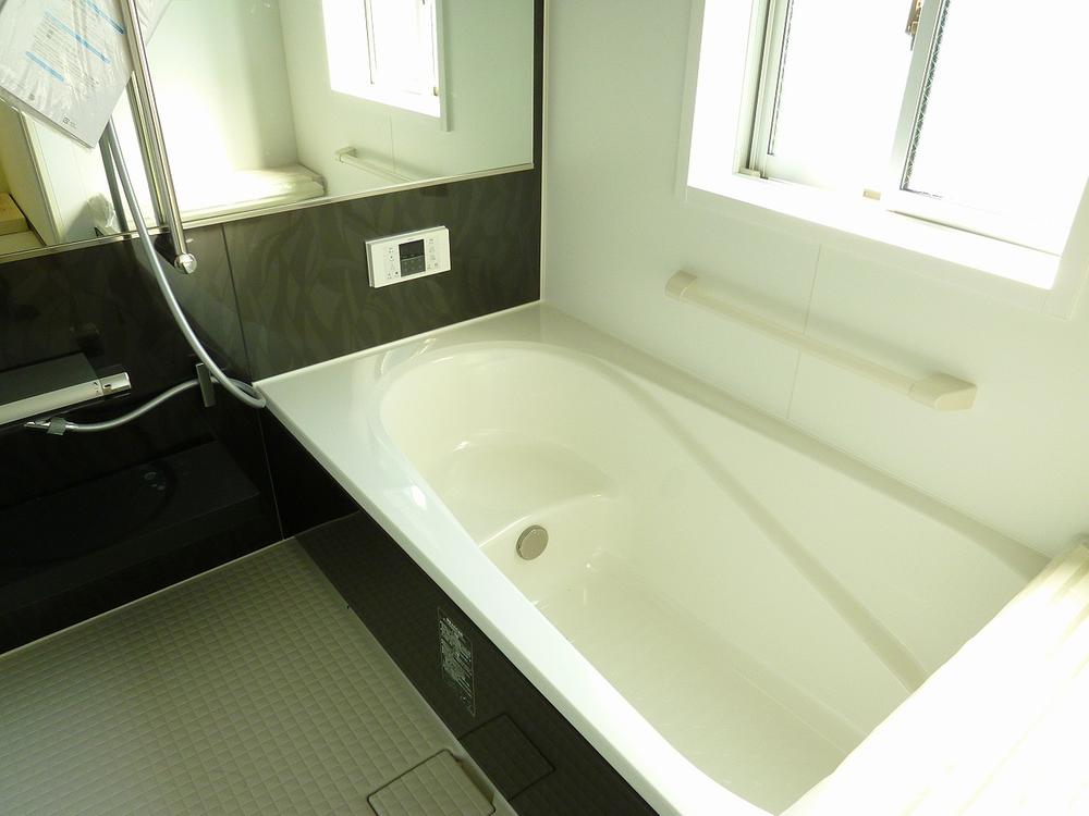 Same specifications photo (bathroom). Bathroom construction cases