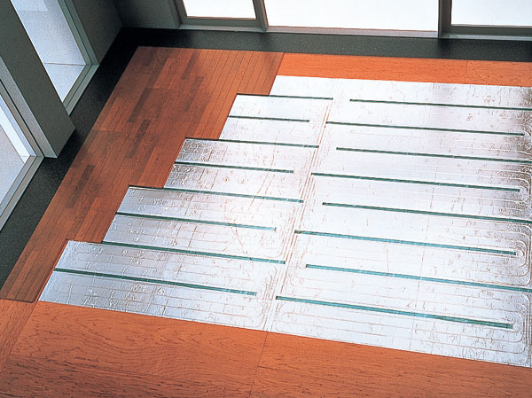 Other.  [Gas hot water floor heating] living ・ It employs a hot-water floor heating in the dining. Without causing the wind to wind up the dust. It warms to clean from feet. (Same specifications)