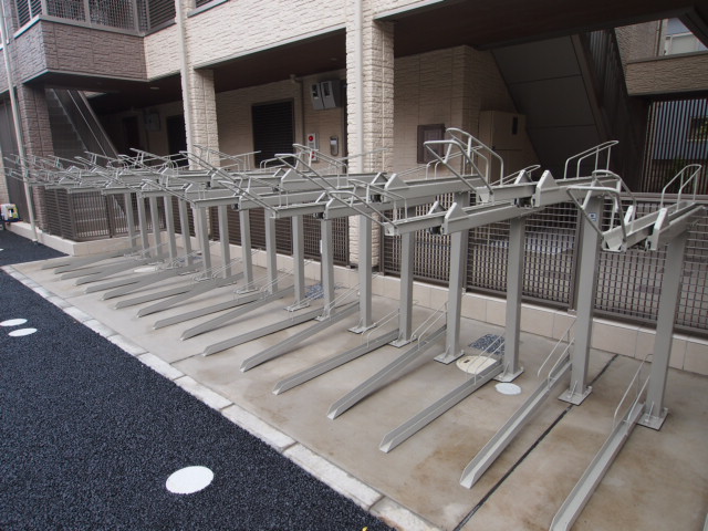 Other common areas. Also equipped with bicycle parking. 