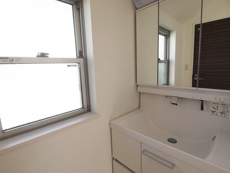 Wash basin, toilet. -2 Floor basin corner - [A Building] 