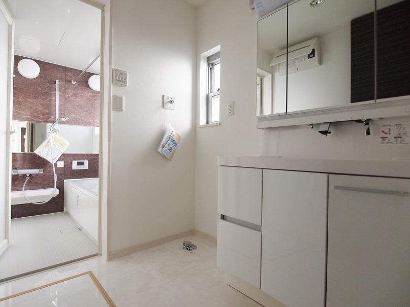 Wash basin, toilet. -1 Floor wash room - [A Building] 