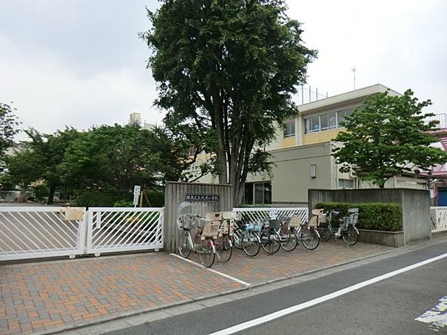 Primary school. 606m to Nerima Kitahara elementary school