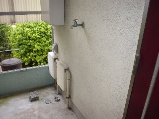 Other room space. Laundry Area. Shinoge rain and wind