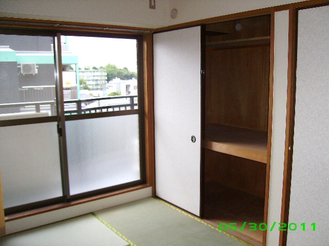 Other room space. Bright southeast facing Japanese-style!