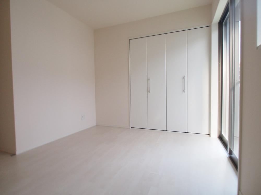 Non-living room. C Building room (12 May 2013) Shooting