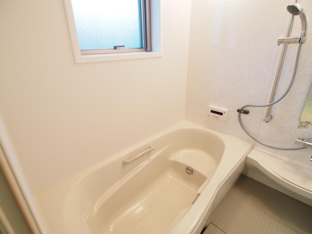 Bathroom. C Building bathroom (12 May 2013) Shooting